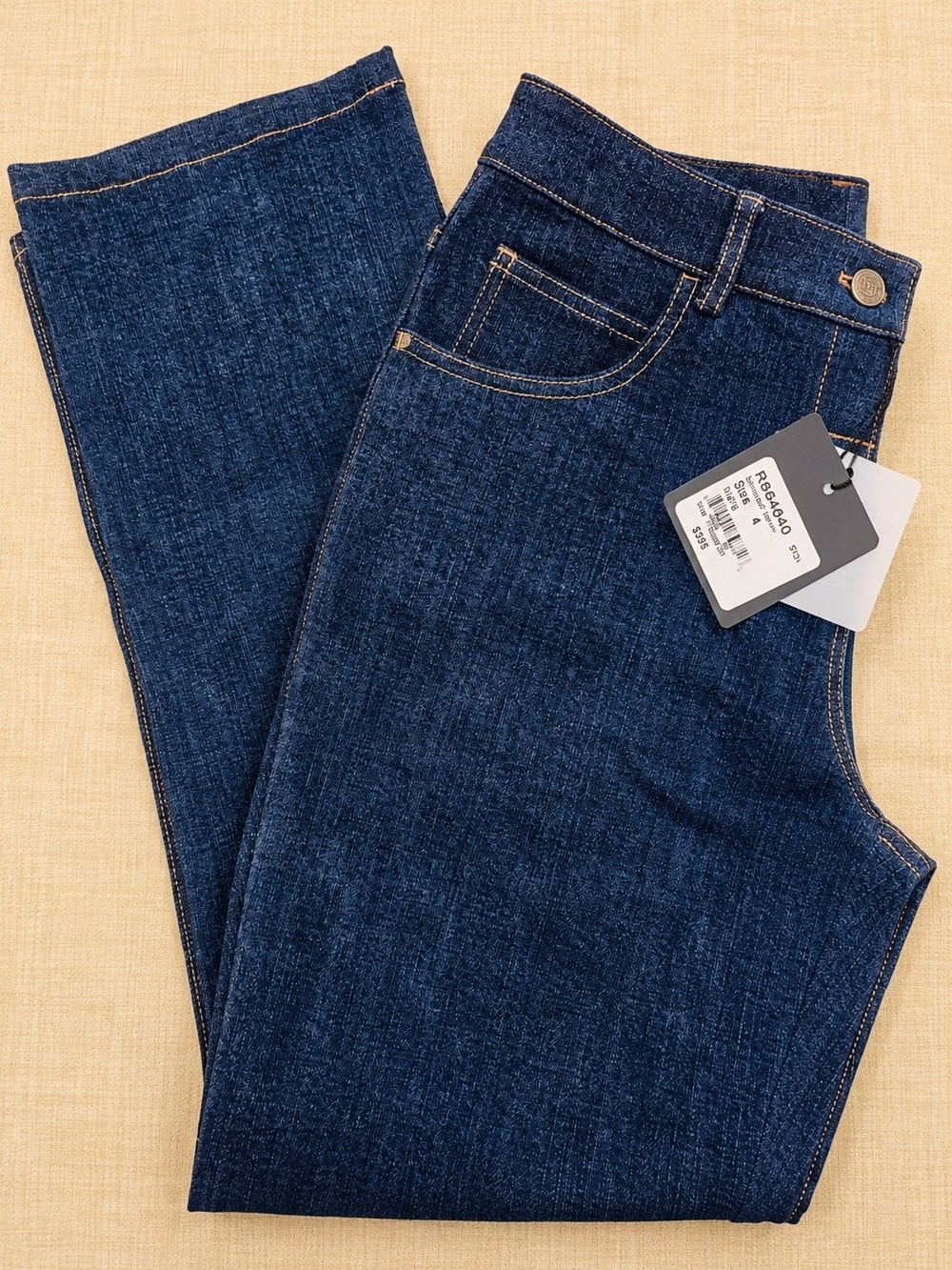 St. John Caviar Stonewash Denim Jeans Size 4 NWT